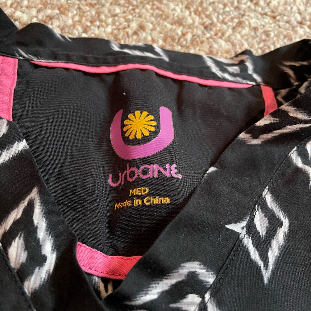 Urbane brand women’s scrub top size Medium